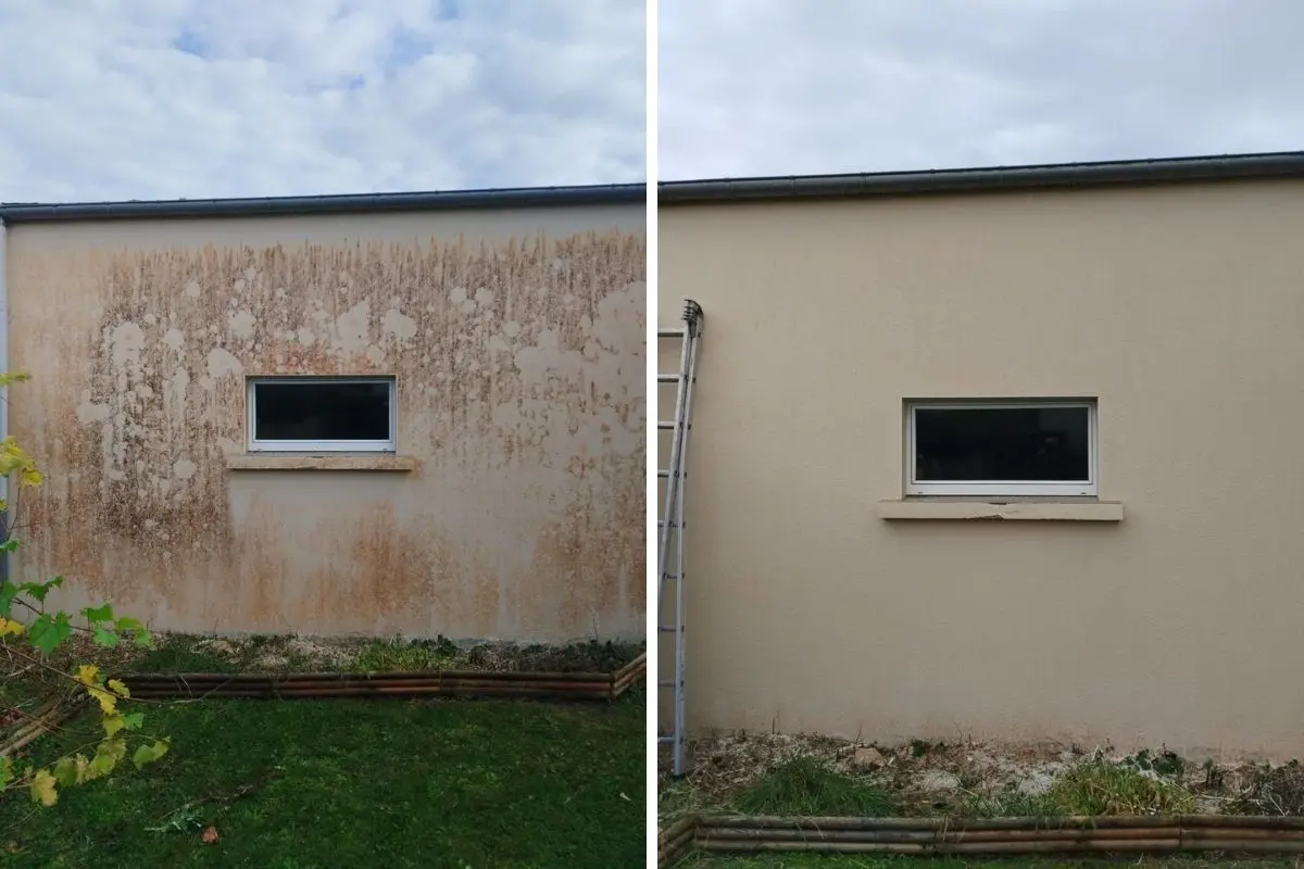 Avant/après nettoyage de façade encrassée à Saint-Brieuc par RENOV TOITURE 22